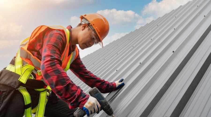 Professional gutter cleaning in Moreauville, LA